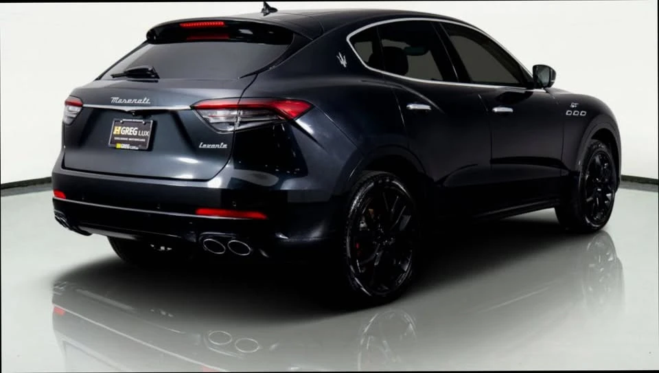 2022 Maserati Levante - Image 7 of 16