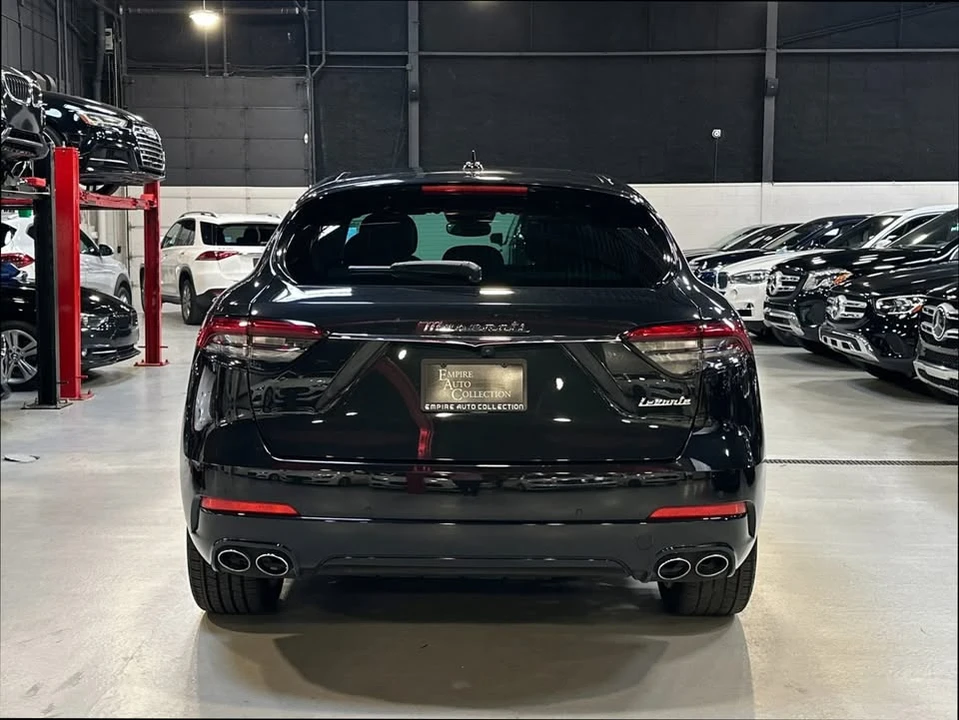 2022 Maserati Levante - Image 6 of 16