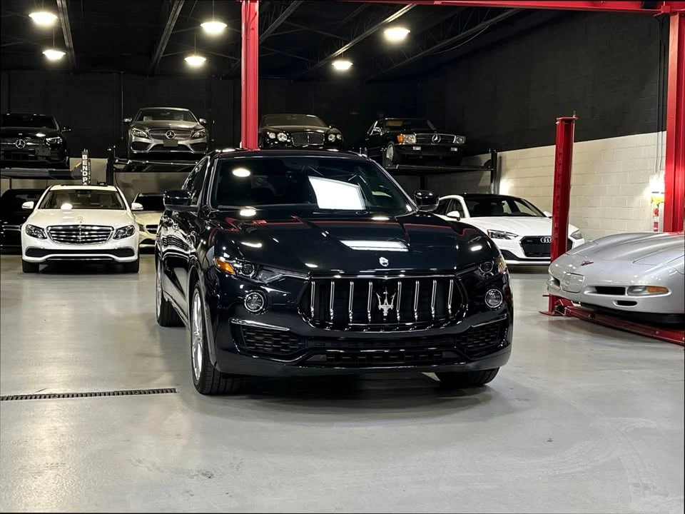 2022 Maserati Levante - Image 12 of 16