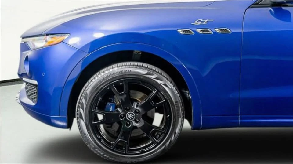 2022 Maserati Levante - Image 11 of 15