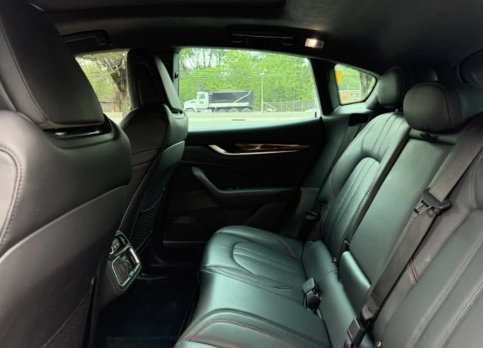 2022 Maserati Levante - Image 8 of 11