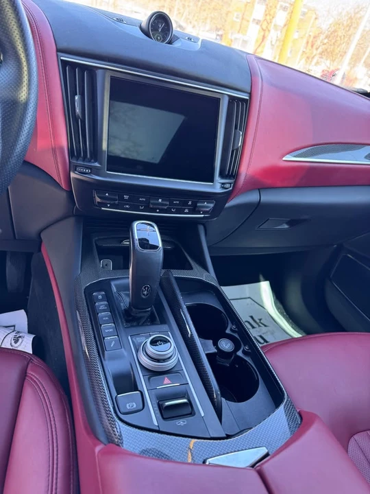 2022 Maserati Levante Modena - Image 11 of 17