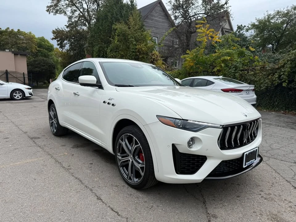 2022 Maserati Levante Modena - Image 3 of 17