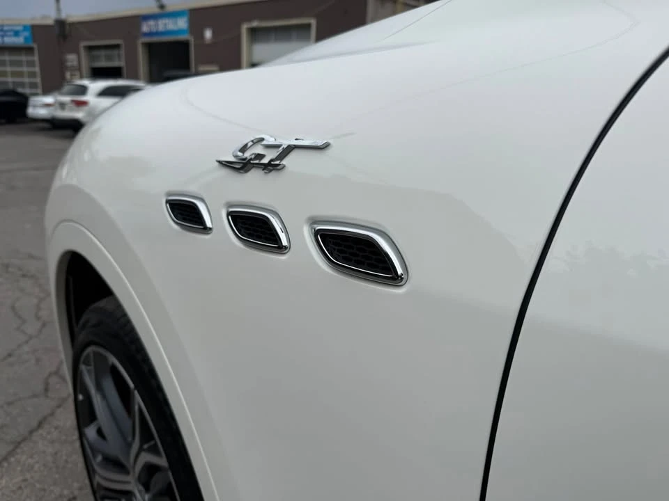 2022 Maserati Levante Modena - Image 7 of 17
