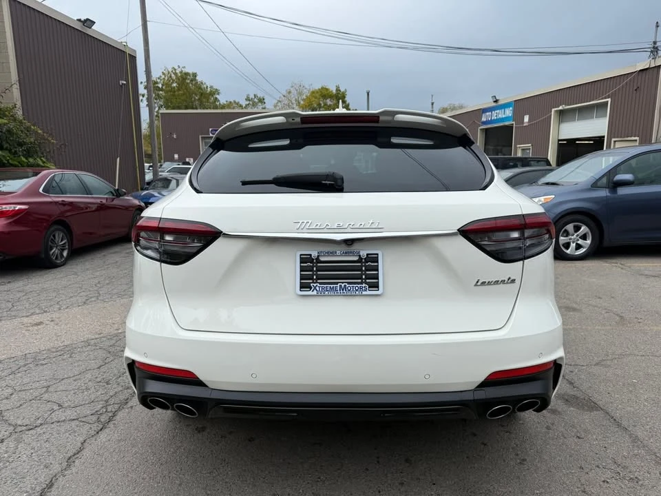2022 Maserati Levante Modena - Image 5 of 17