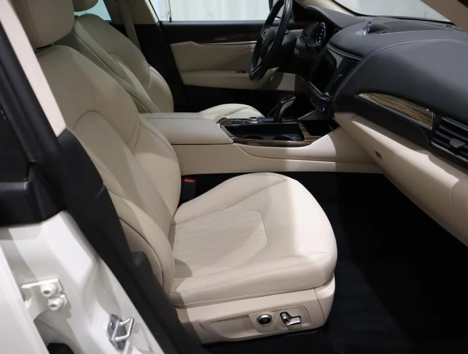 2022 Maserati Levante - Image 17 of 20