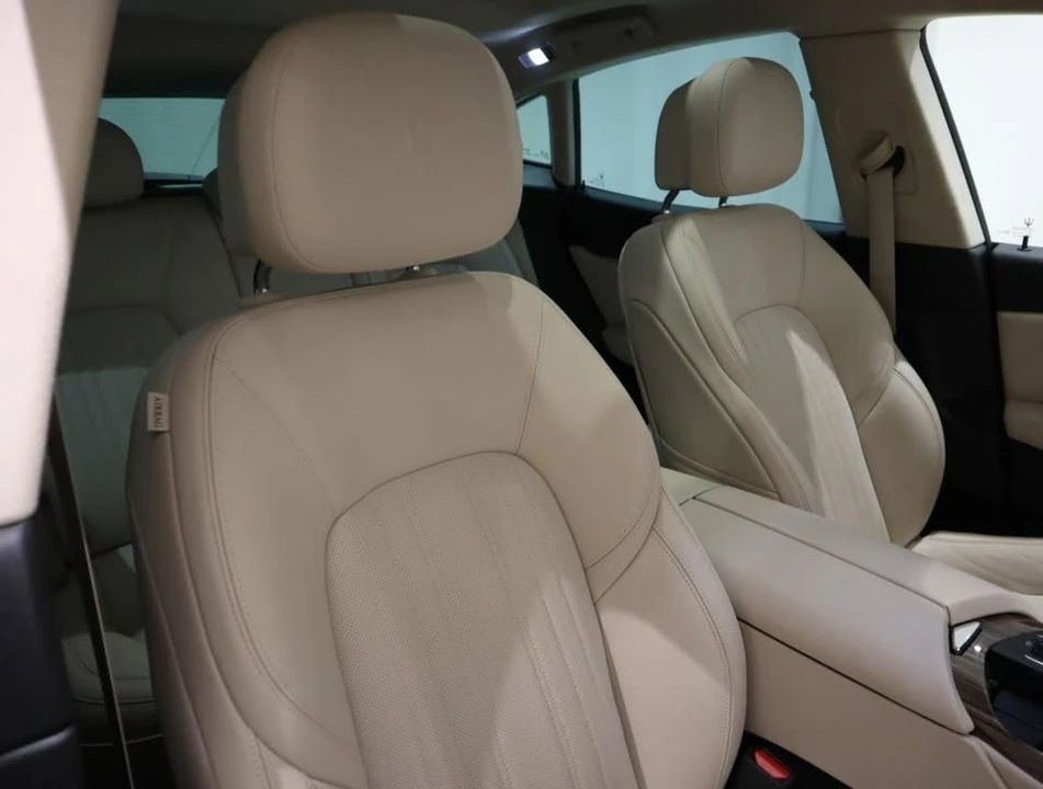 2022 Maserati Levante - Image 19 of 20