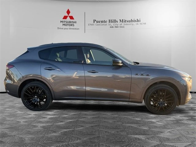 2022 Maserati Levante - Image 4 of 19