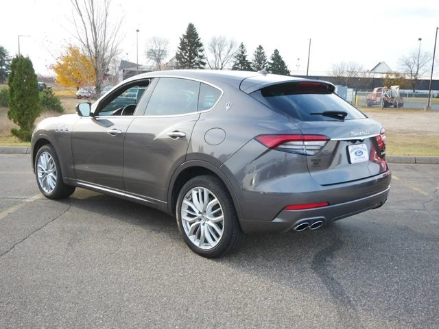 2022 Maserati Levante - Image 7 of 20