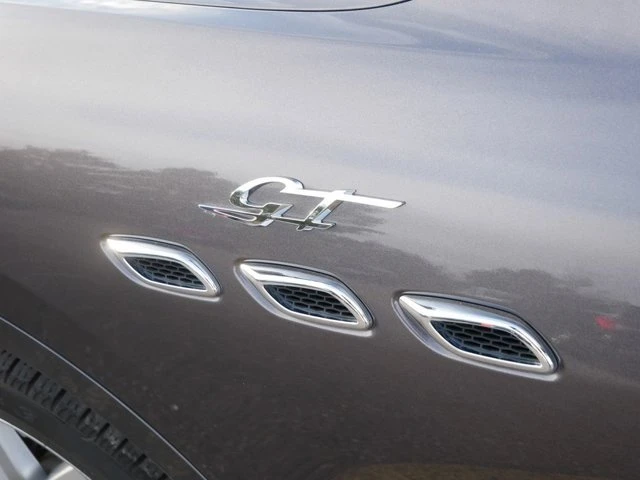 2022 Maserati Levante - Image 8 of 20