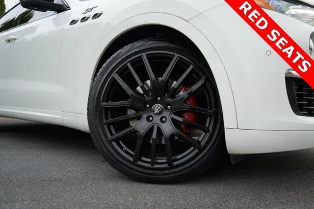 2022 Maserati Levante - Image 11 of 17