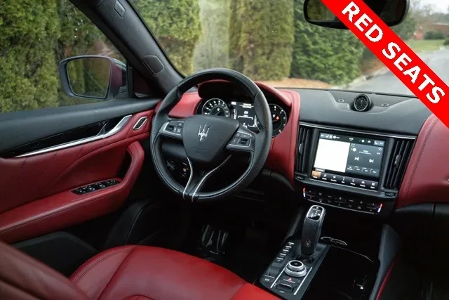 2022 Maserati Levante - Image 15 of 17