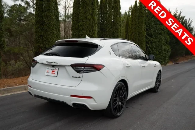 2022 Maserati Levante - Image 8 of 17