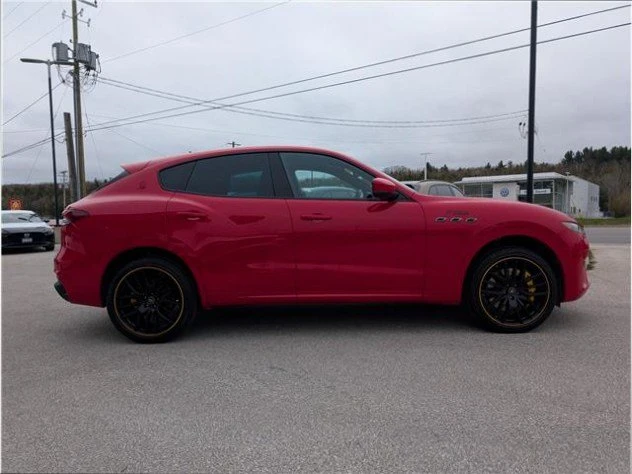 2022 Maserati Levante - Image 5 of 19