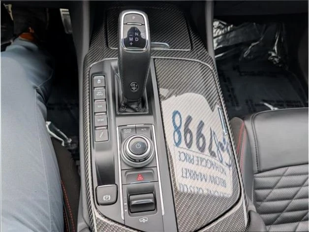 2022 Maserati Levante - Image 18 of 19