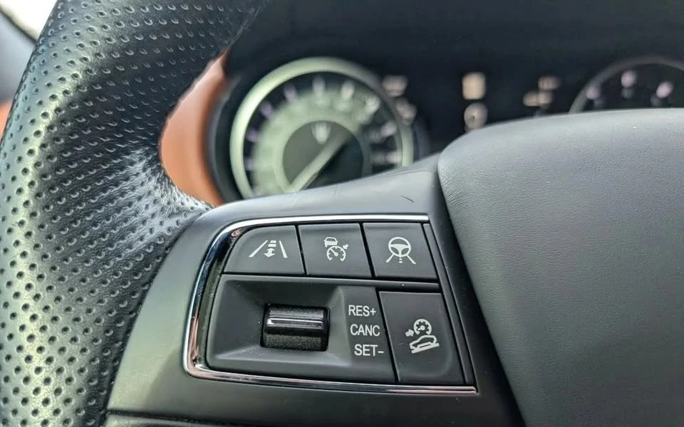 2022 Maserati Levante - Image 17 of 18