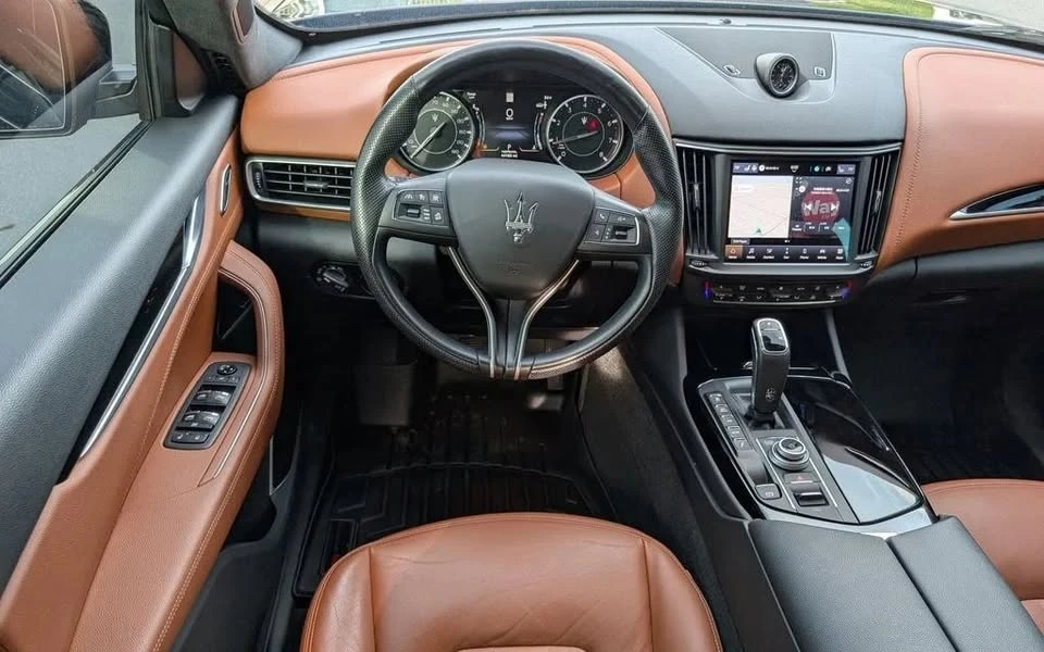 2022 Maserati Levante - Image 12 of 18