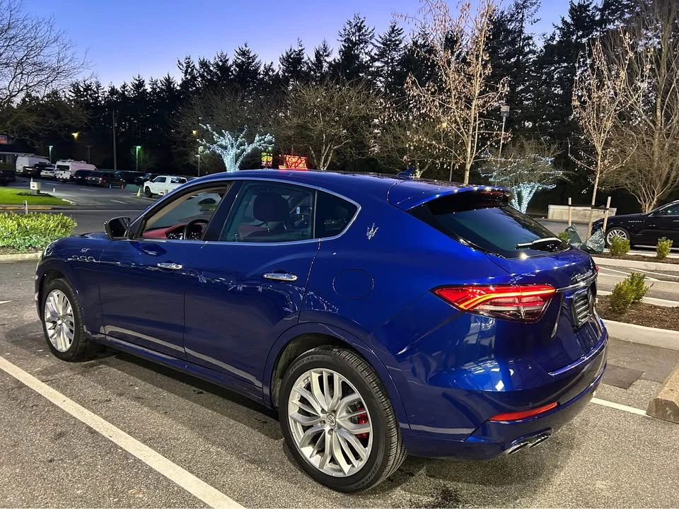 2022 Maserati Levante - Image 6 of 18