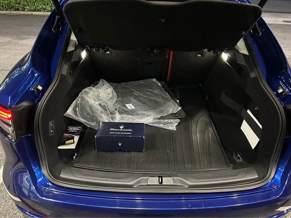 2022 Maserati Levante - Image 15 of 18