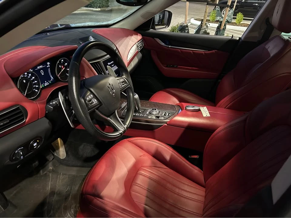 2022 Maserati Levante - Image 13 of 18