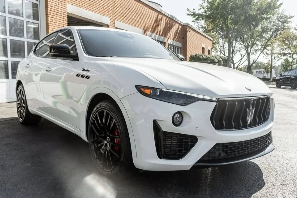 2022 Maserati Levante Modena - Image 2 of 17