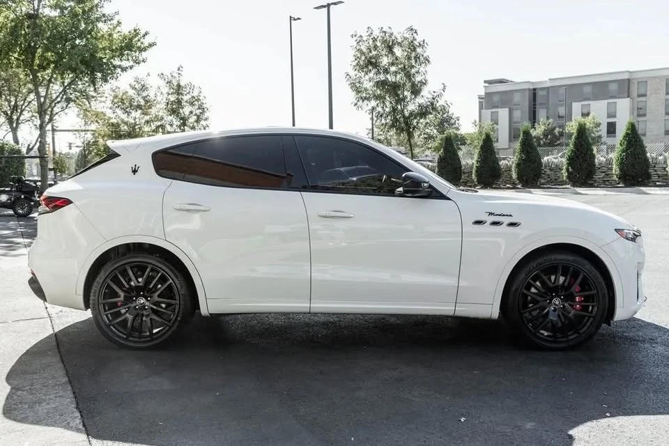 2022 Maserati Levante Modena - Image 3 of 17