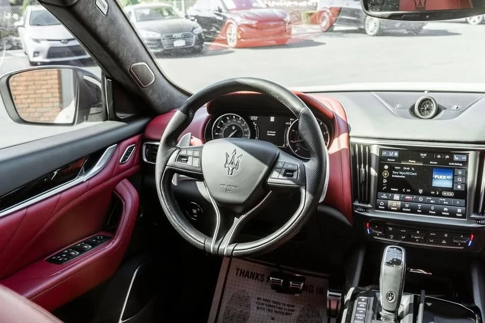 2022 Maserati Levante Modena - Image 11 of 17