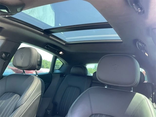 2022 Maserati Levante Modena - Image 14 of 20