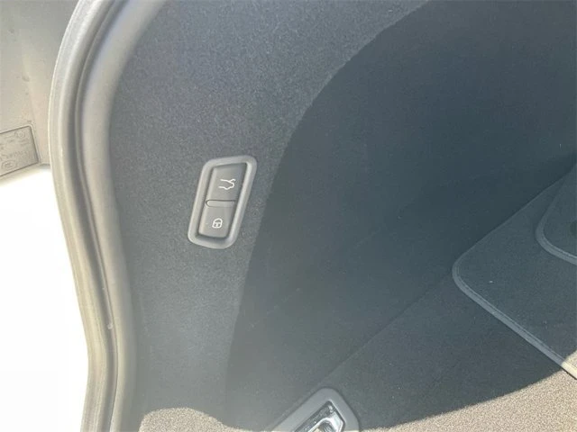 2022 Maserati Levante Modena - Image 9 of 20