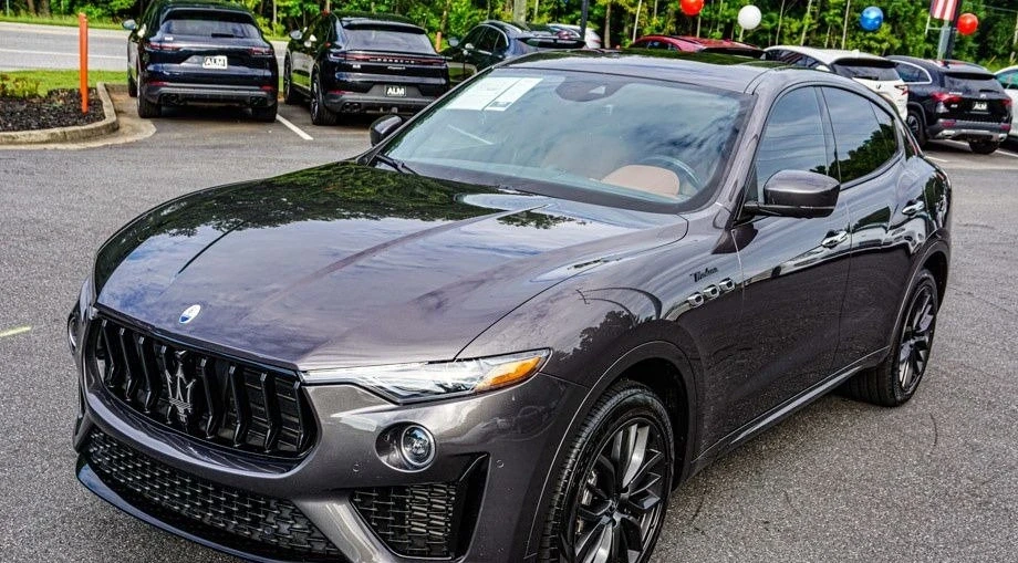 2022 Maserati Levante Modena - Image 11 of 20