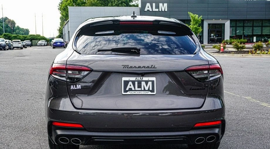2022 Maserati Levante Modena - Image 8 of 20