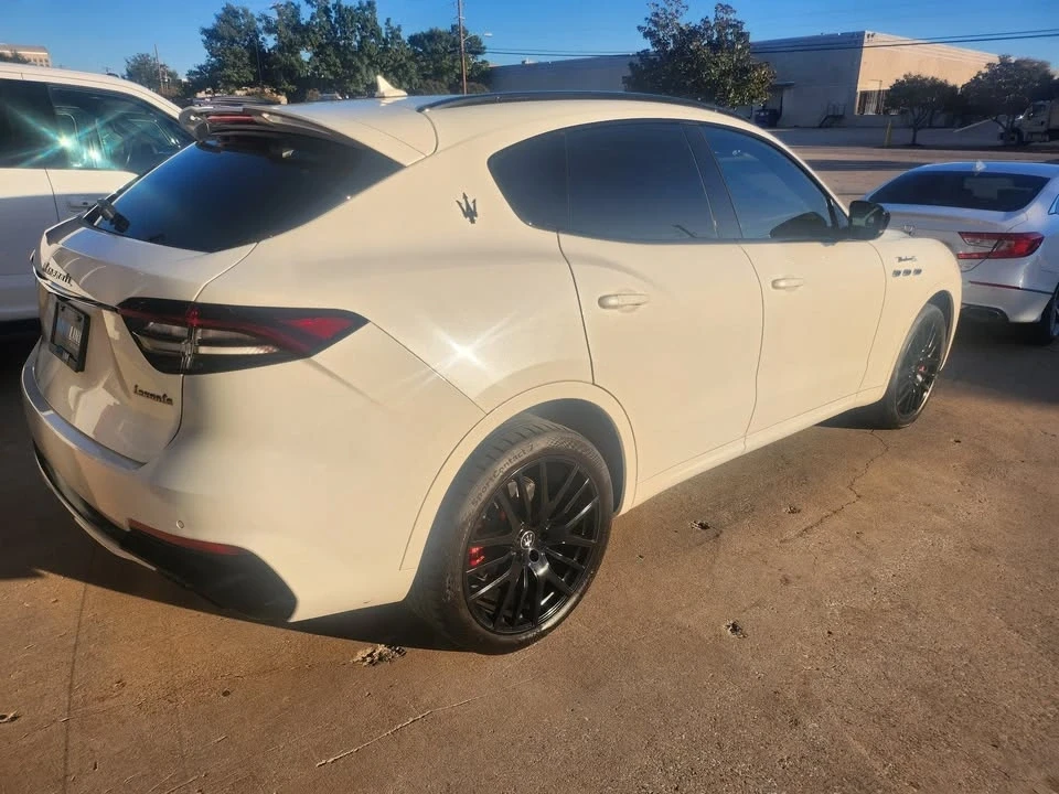 2022 Maserati Levante Modena - Image 12 of 12