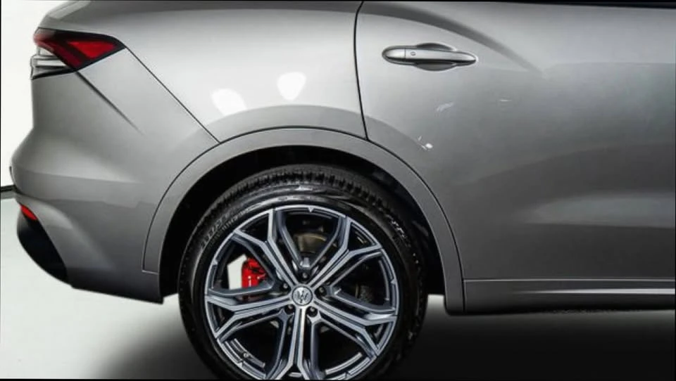 2022 Maserati Levante Modena - Image 5 of 18