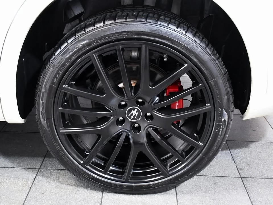 2022 Maserati Levante Modena - Image 4 of 14