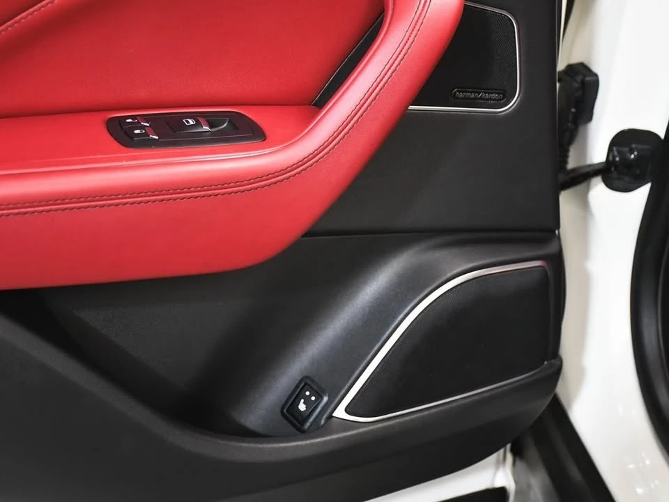 2022 Maserati Levante Modena - Image 10 of 14