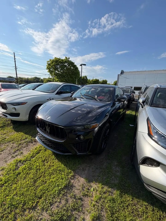 2022 Maserati Levante Modena - Image 3 of 8