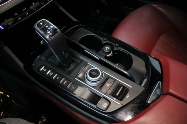 2022 Maserati Levante Modena - Image 19 of 20