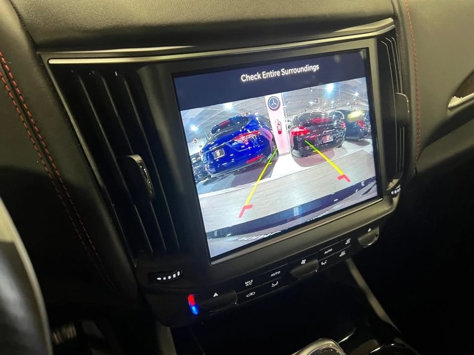 2022 Maserati Levante Modena - Image 13 of 19
