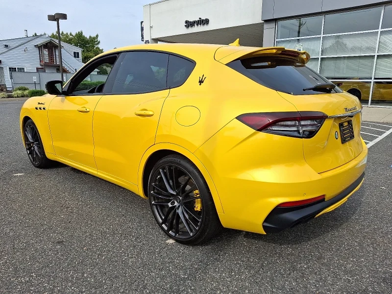 2022 Maserati Levante Modena - Image 5 of 12