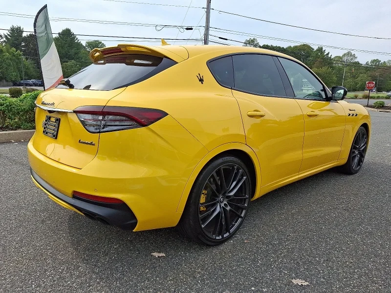 2022 Maserati Levante Modena - Image 4 of 12