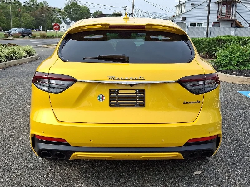 2022 Maserati Levante Modena - Image 3 of 12
