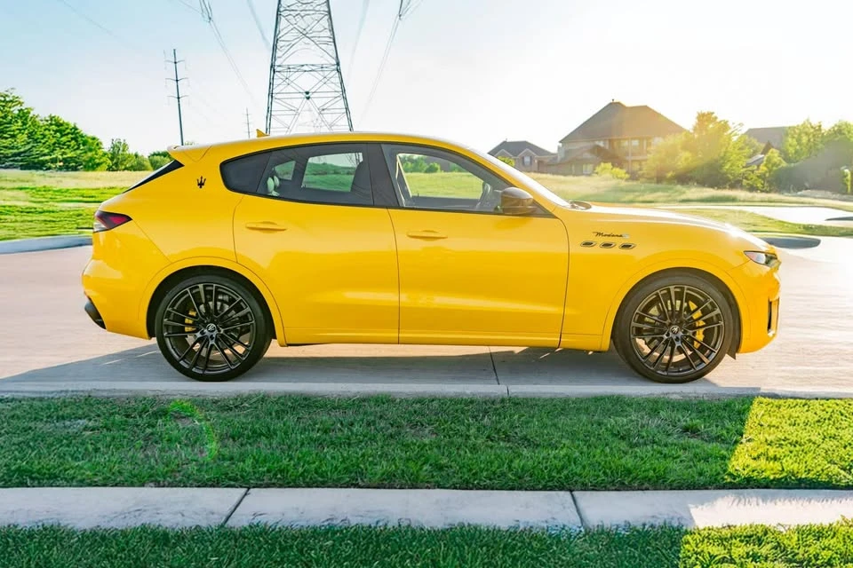 2022 Maserati Levante Modena - Image 3 of 5