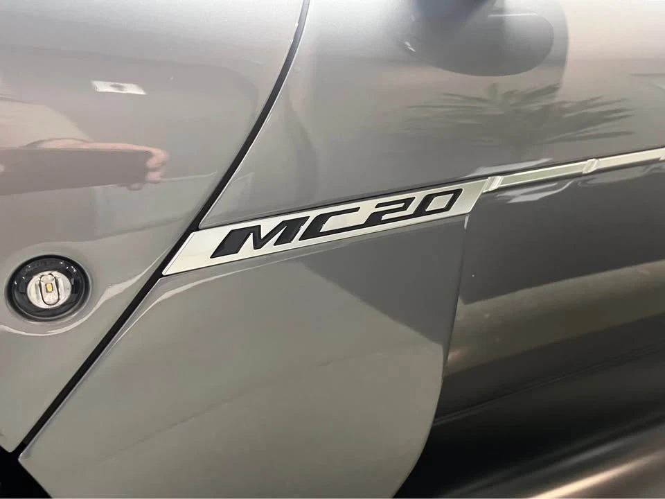 2022 Maserati MC20 - Image 8 of 17