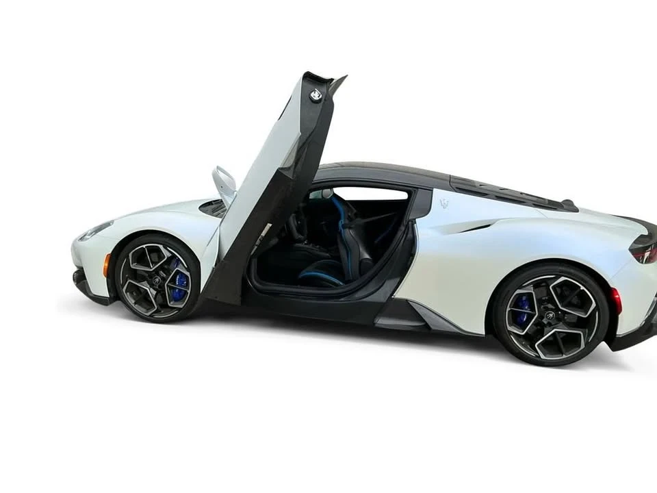 2022 Maserati MC20 - Image 18 of 19