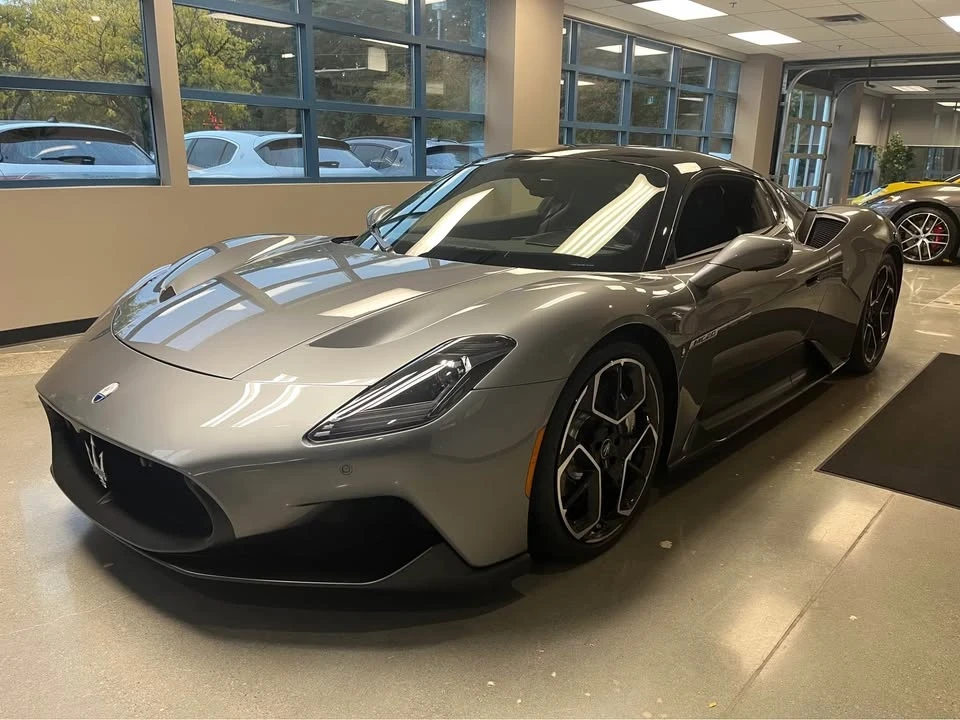 2022 Maserati MC20 - Image 3 of 17