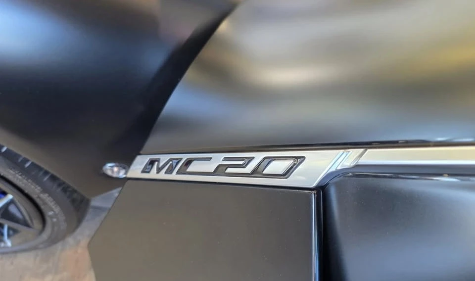 2022 Maserati MC20 - Image 9 of 11