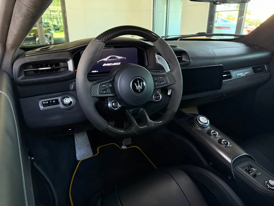 2022 Maserati MC20 - Image 13 of 16
