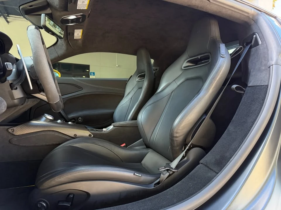 2022 Maserati MC20 - Image 12 of 16