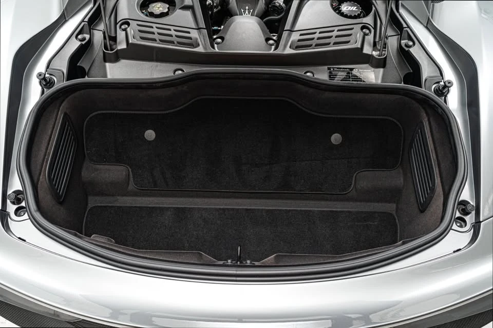 2022 Maserati MC20 - Image 13 of 14