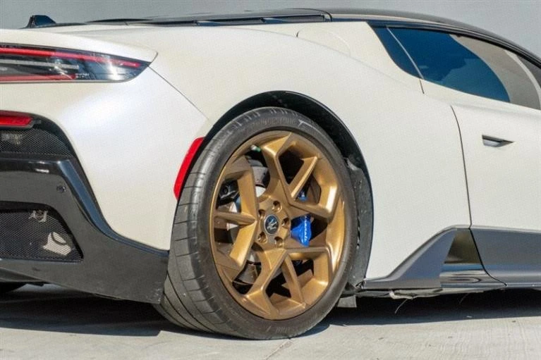 2022 Maserati MC20 - Image 9 of 18